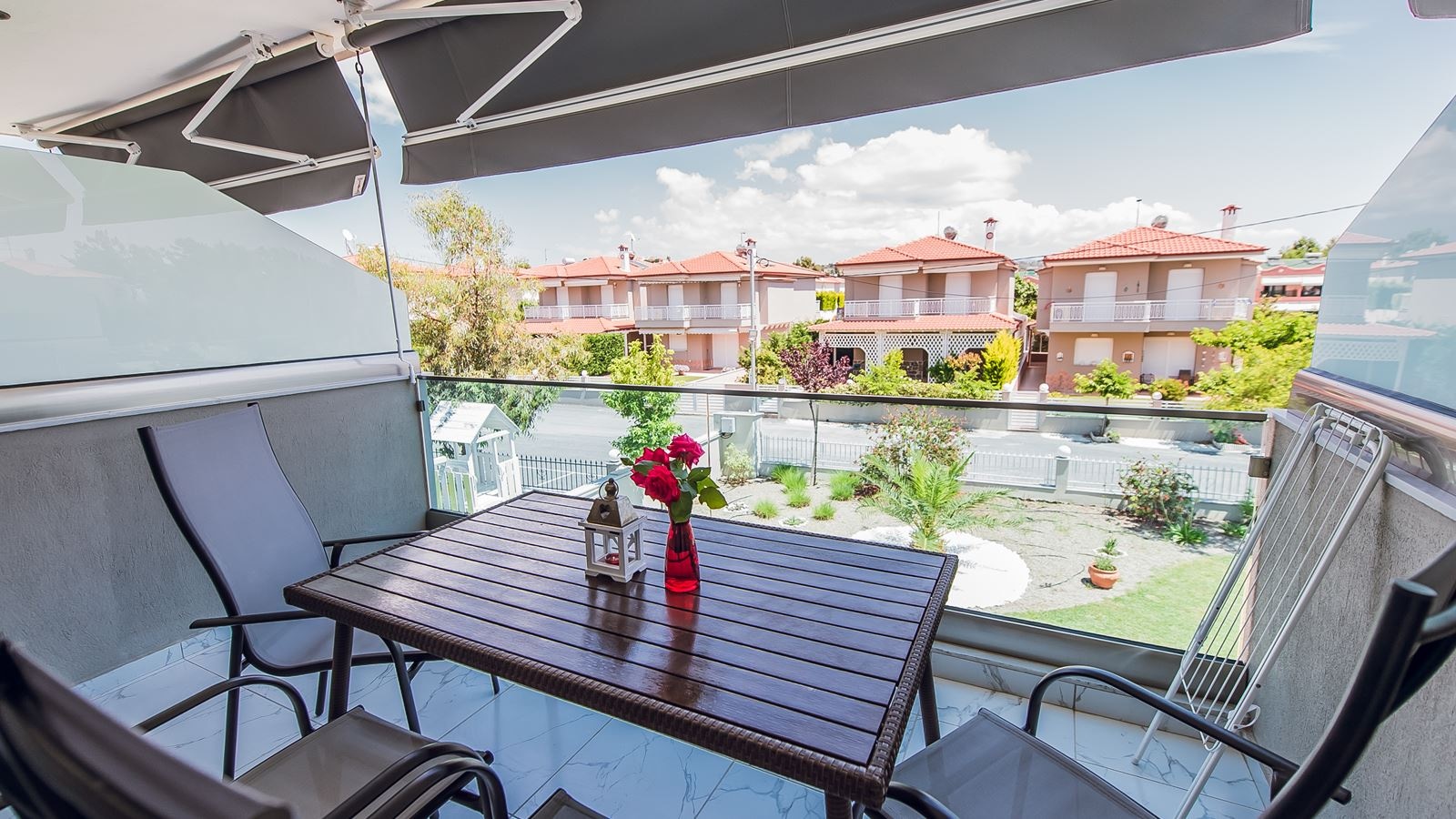 rooms-luxury-suite-split-level