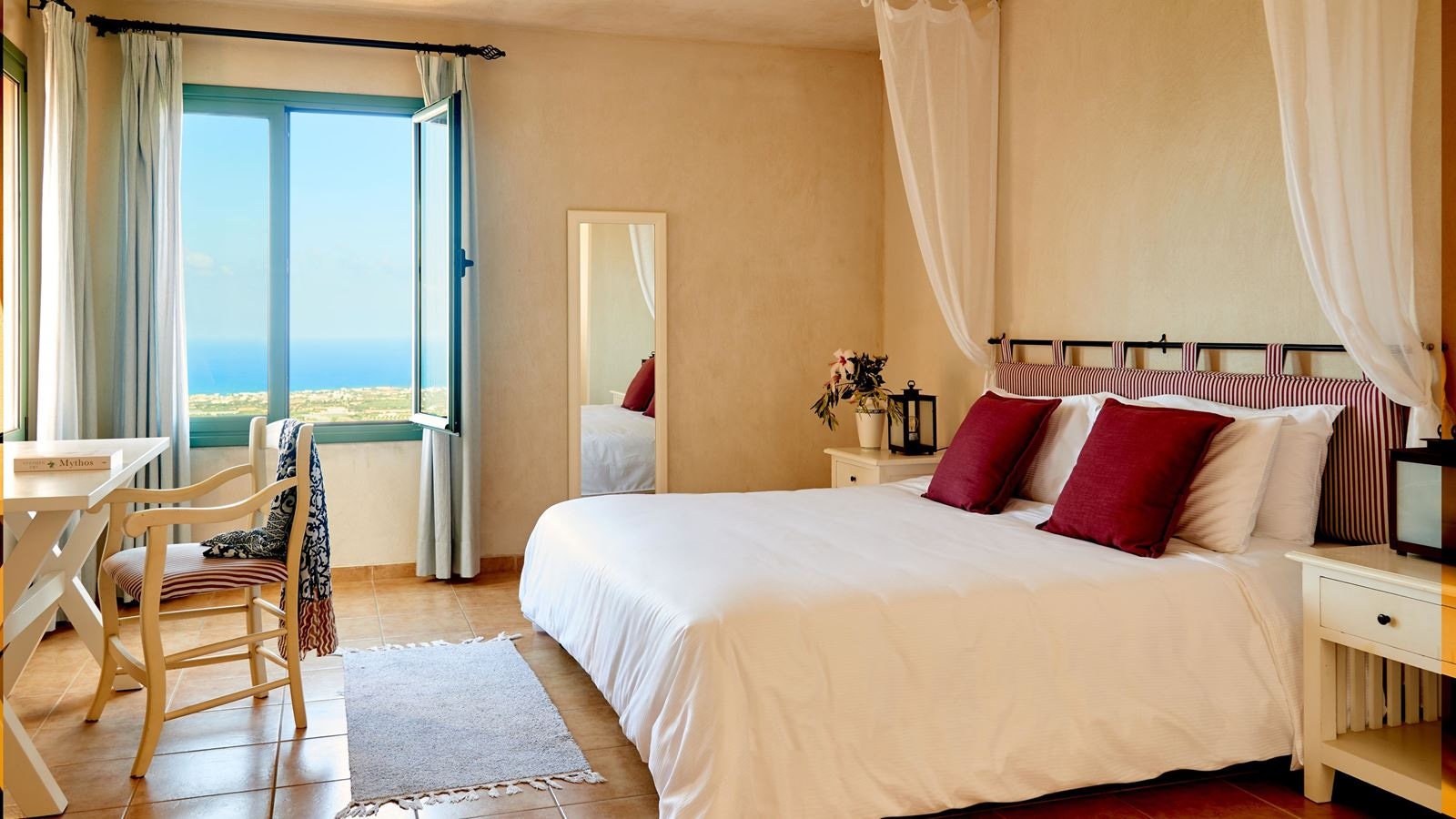 rooms-two-bedroom-family-suite-with-kitchenette