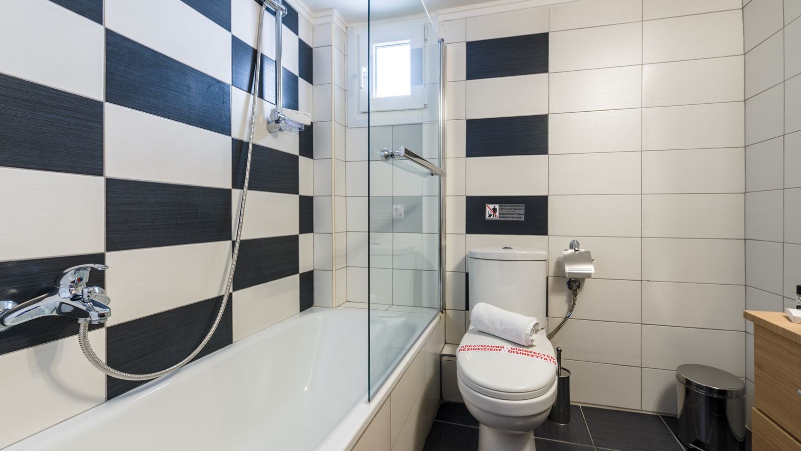 rooms-two-bedrooms-apartment