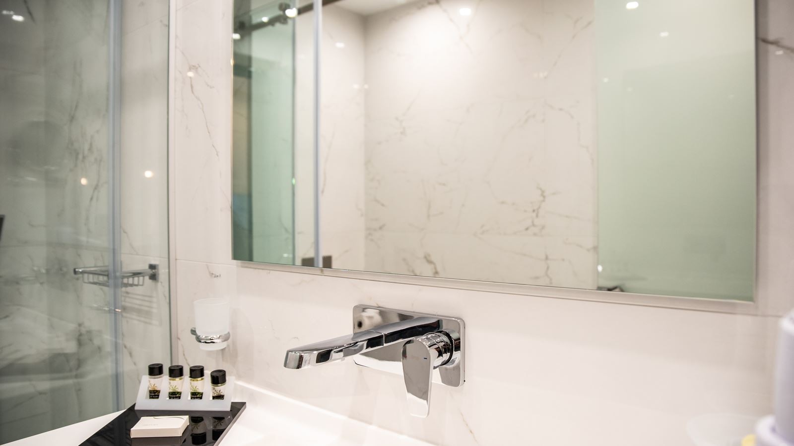 rooms-deluxe-triple-room