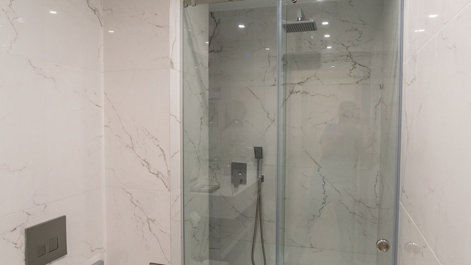 rooms-deluxe-triple-room