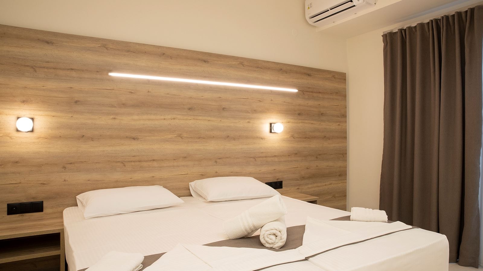 rooms-double-standard-room