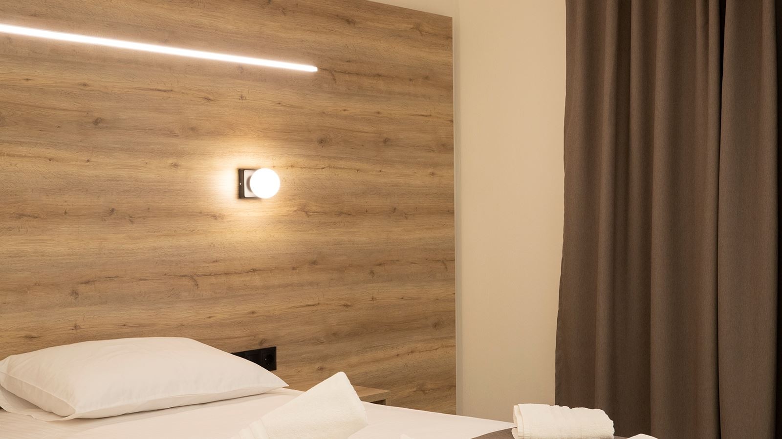 rooms-double-standard-room