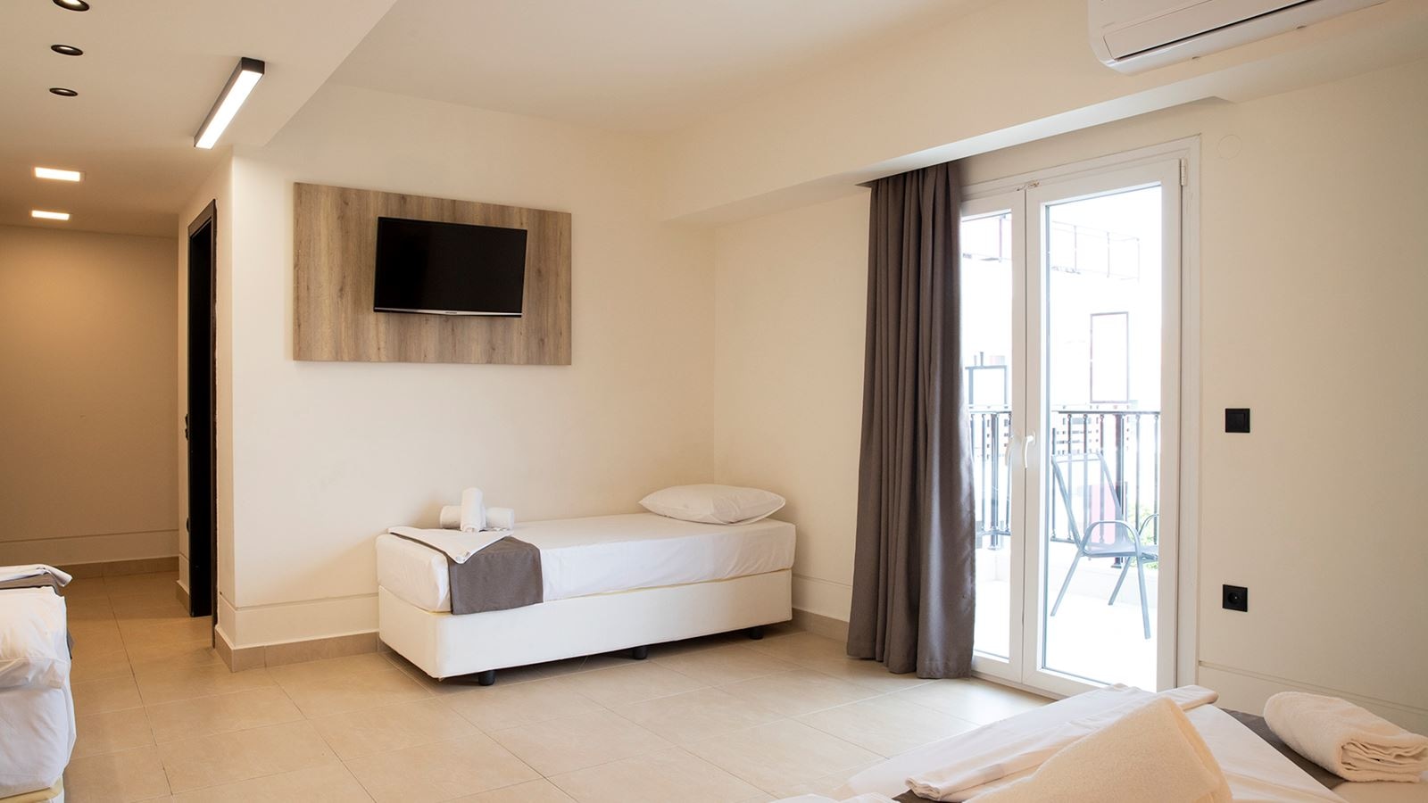 rooms-standard-triple-room