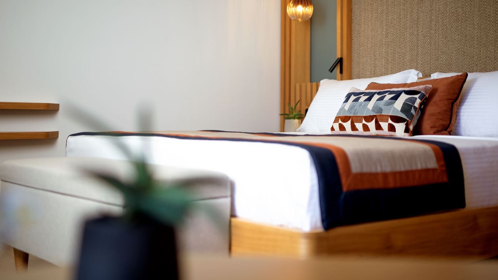 rooms-deluxe-junior-suite-beachfront-with-individual-pool