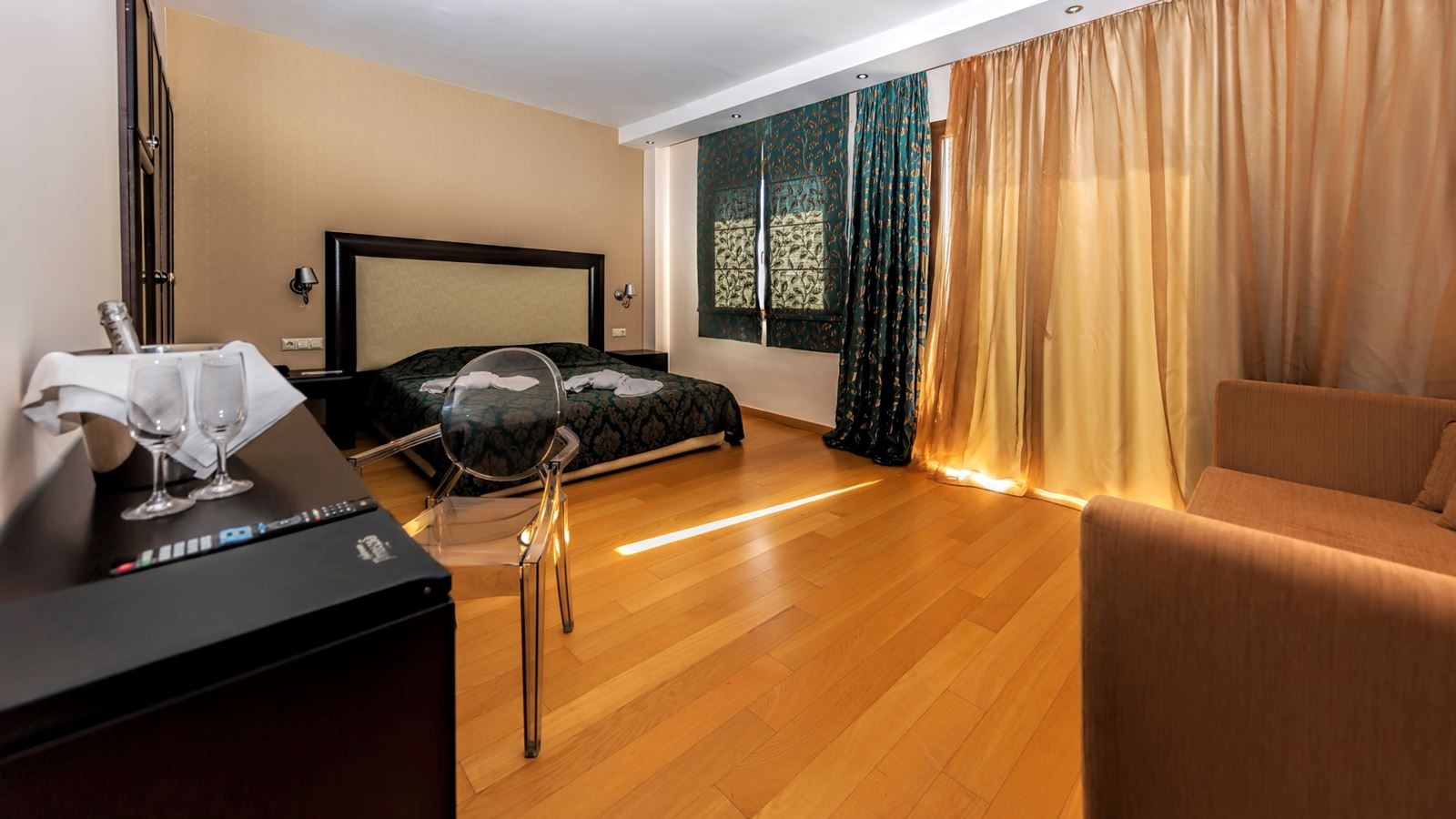 rooms-superior-double-room