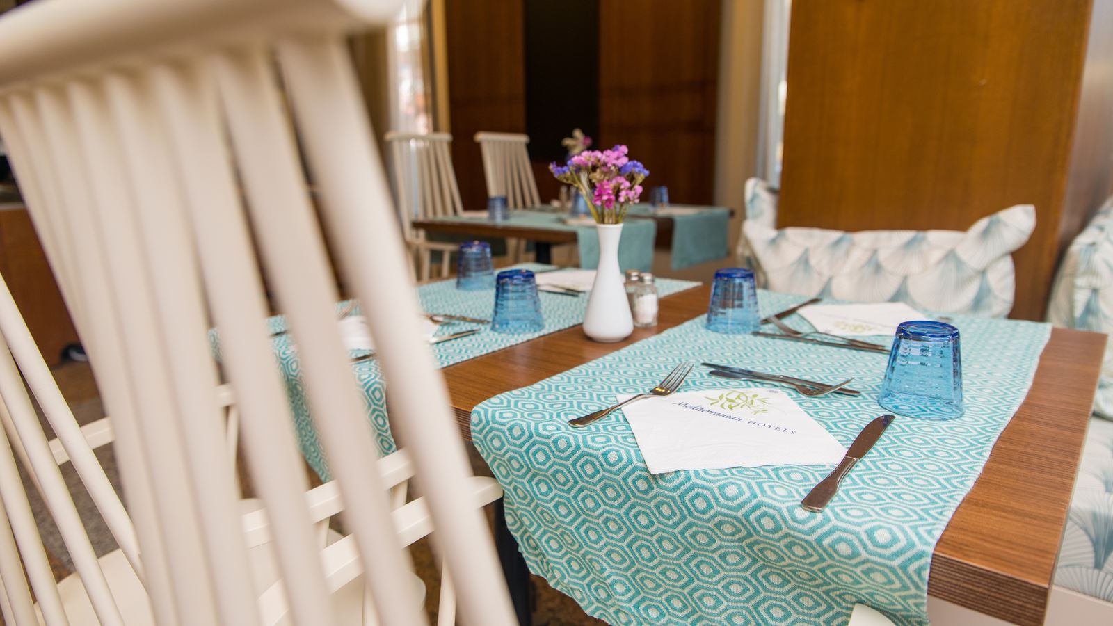 restaurants-main-building