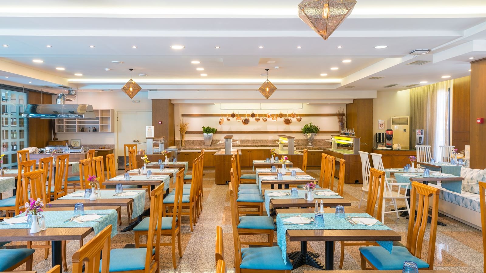 restaurants-main-building