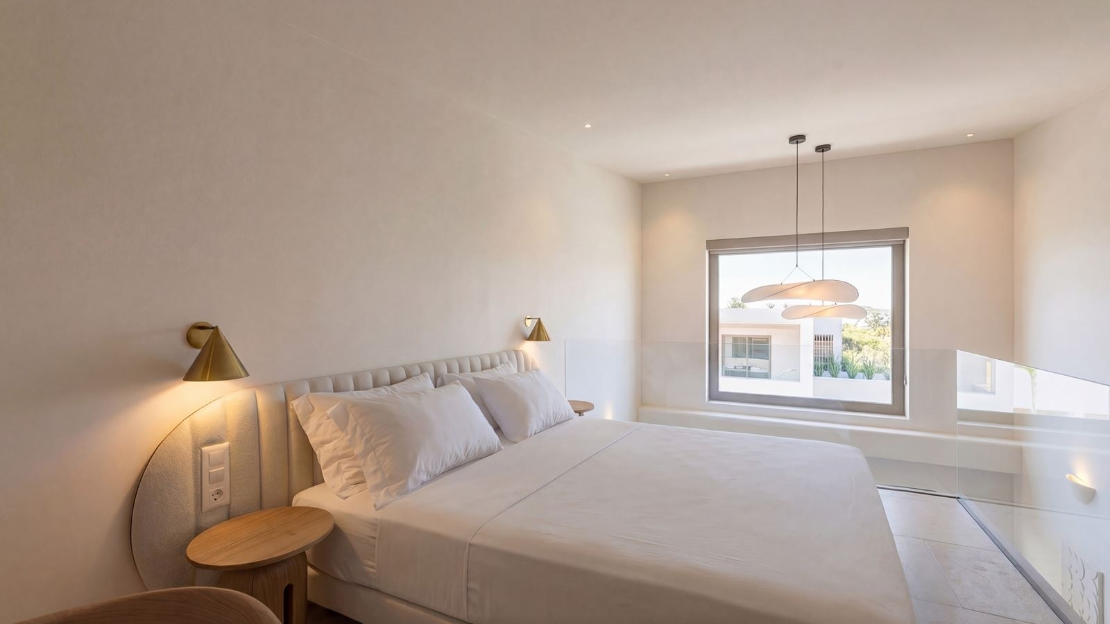 rooms-elegance-maisonette-with-pool-view