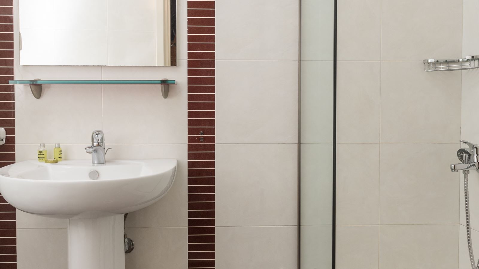 rooms-double-or-twin-easy-promo-room