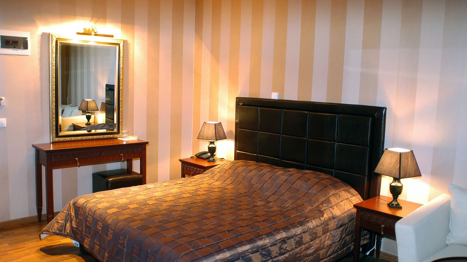 rooms-double-or-twin-room