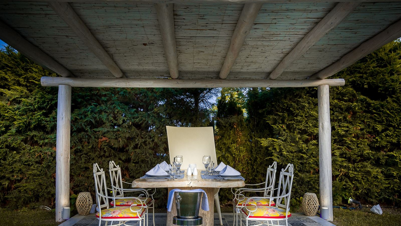 restaurants-elia-restaurant