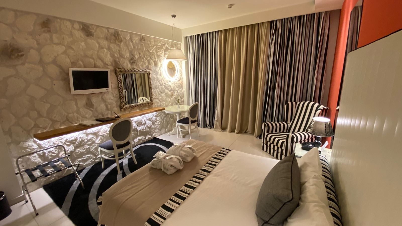 rooms-classic-double-garden-view