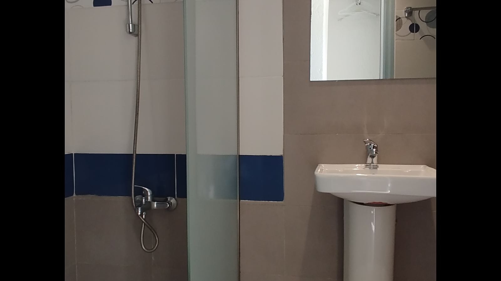 rooms-apartment-standard-balcony-or-terrace