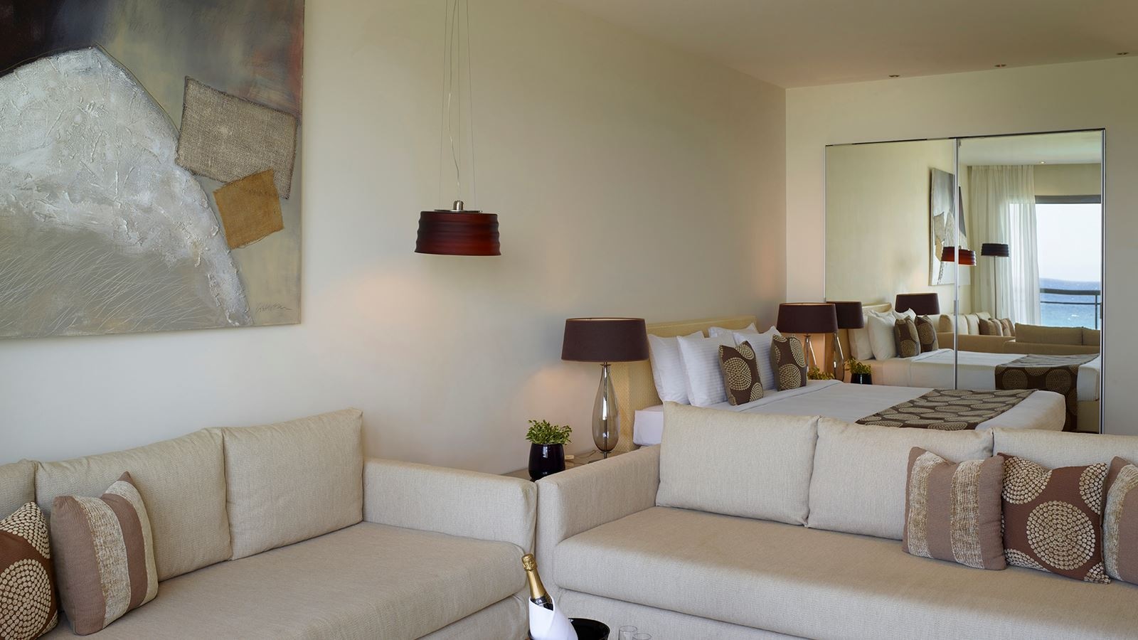 rooms-beachfront-grand-suite-with-private-rooftop-pool