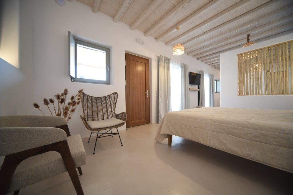 rooms-master-suite-with-plunge-pool