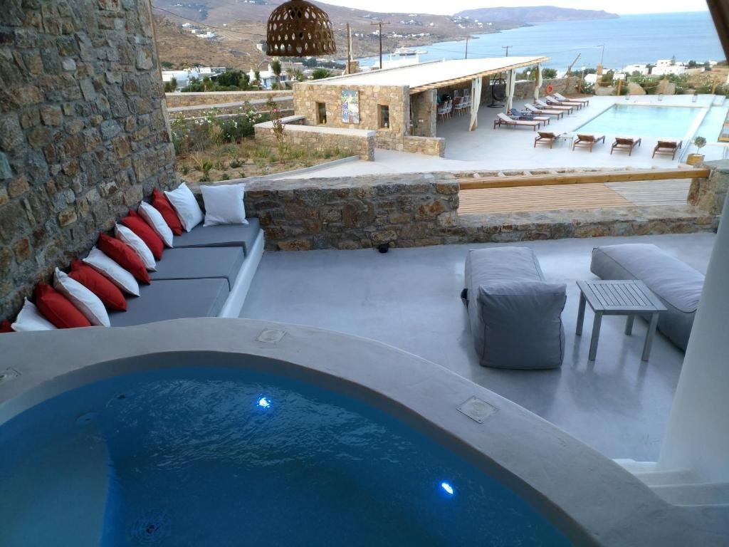 rooms-superior-suite-with-jetted-tub--sea-view