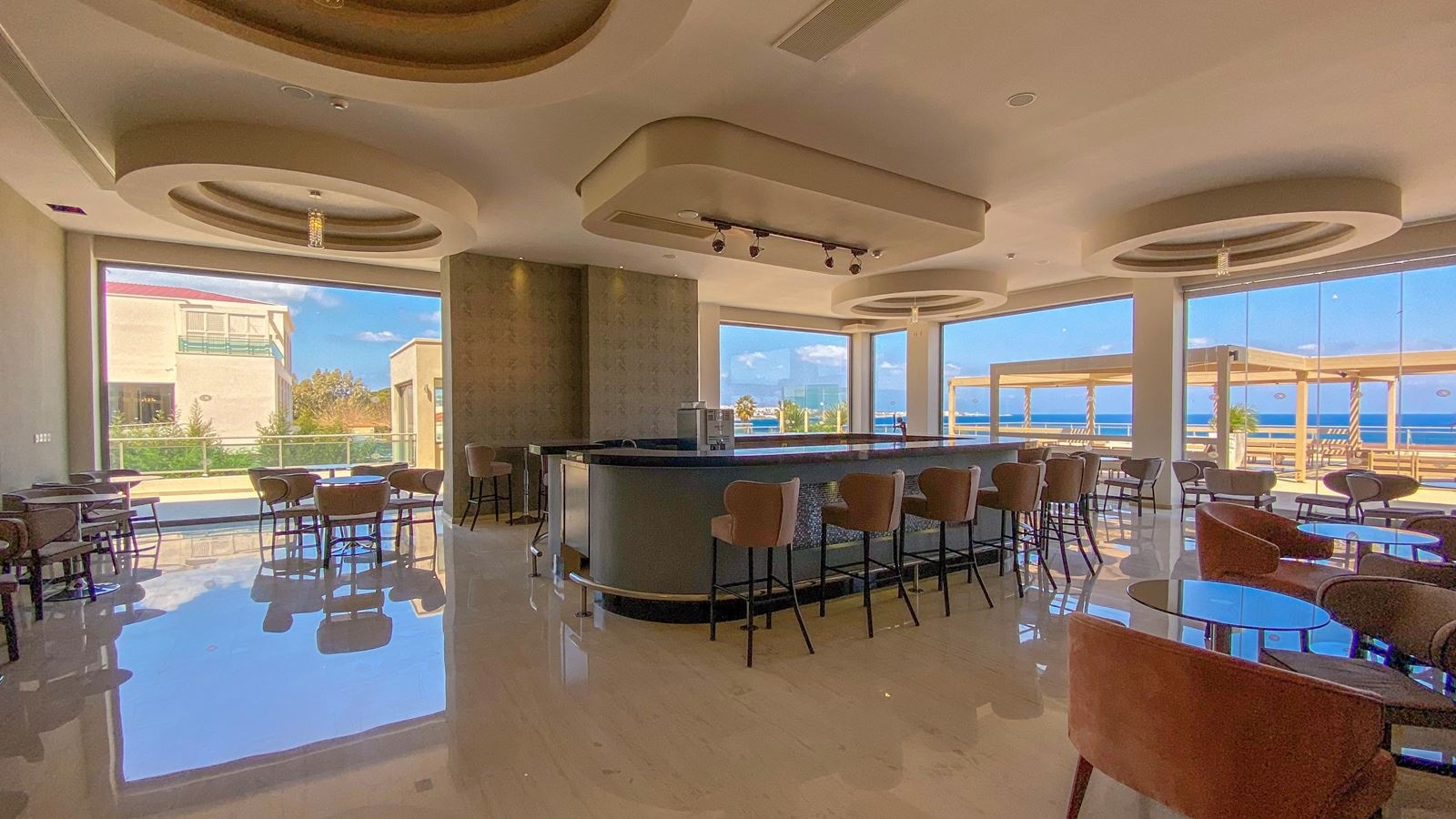 bars-thea-all-day-bar