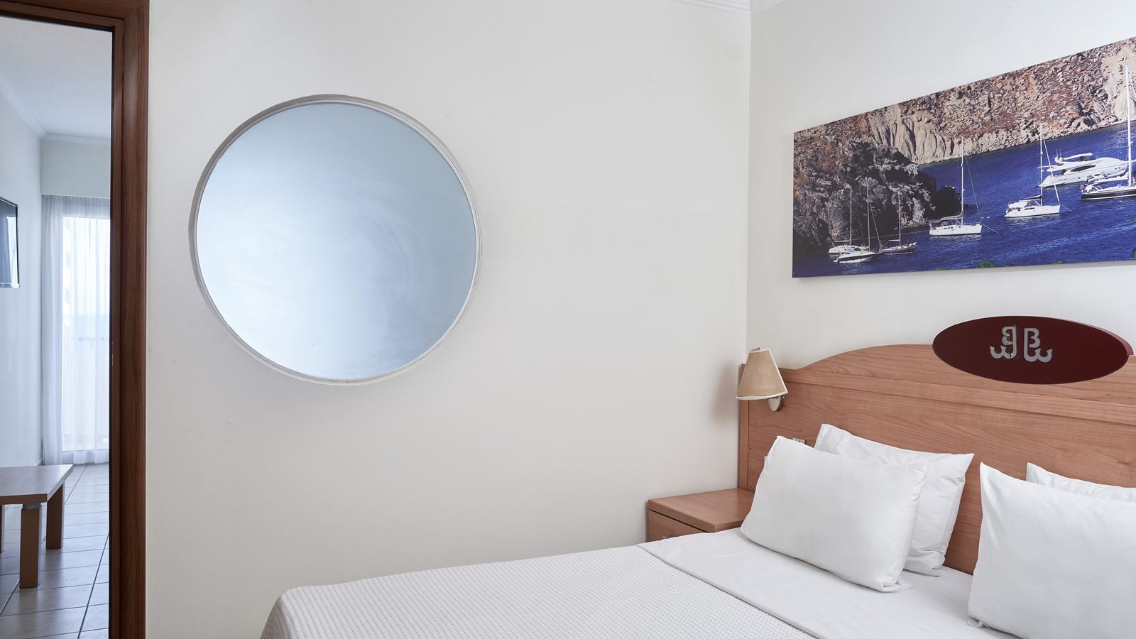 rooms-family-room-land-view