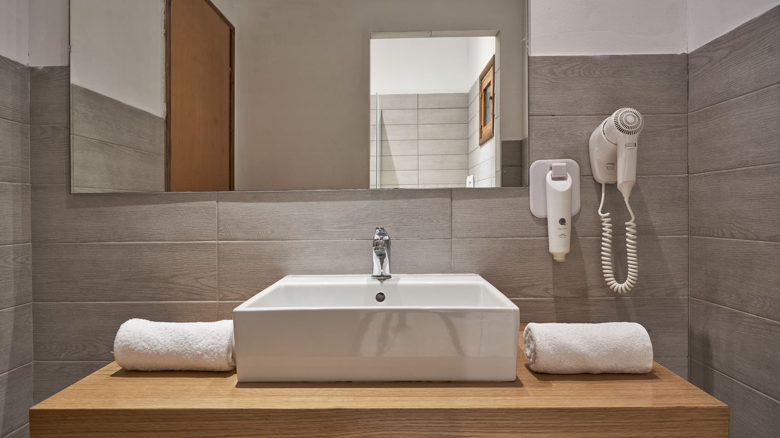 rooms-family-bungalow-with-shared-pool