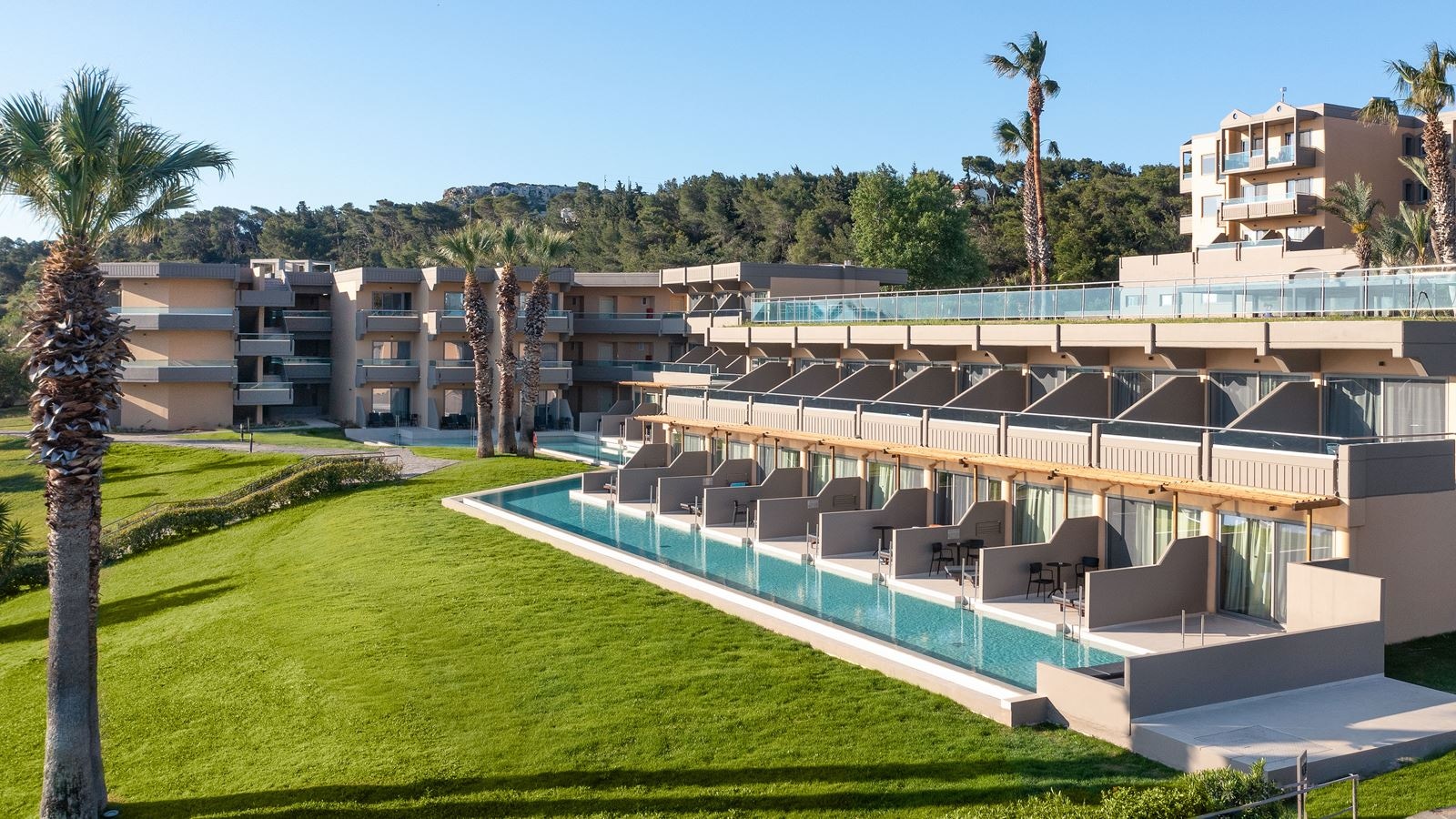 rooms-double-deluxe-swimup-sea-view