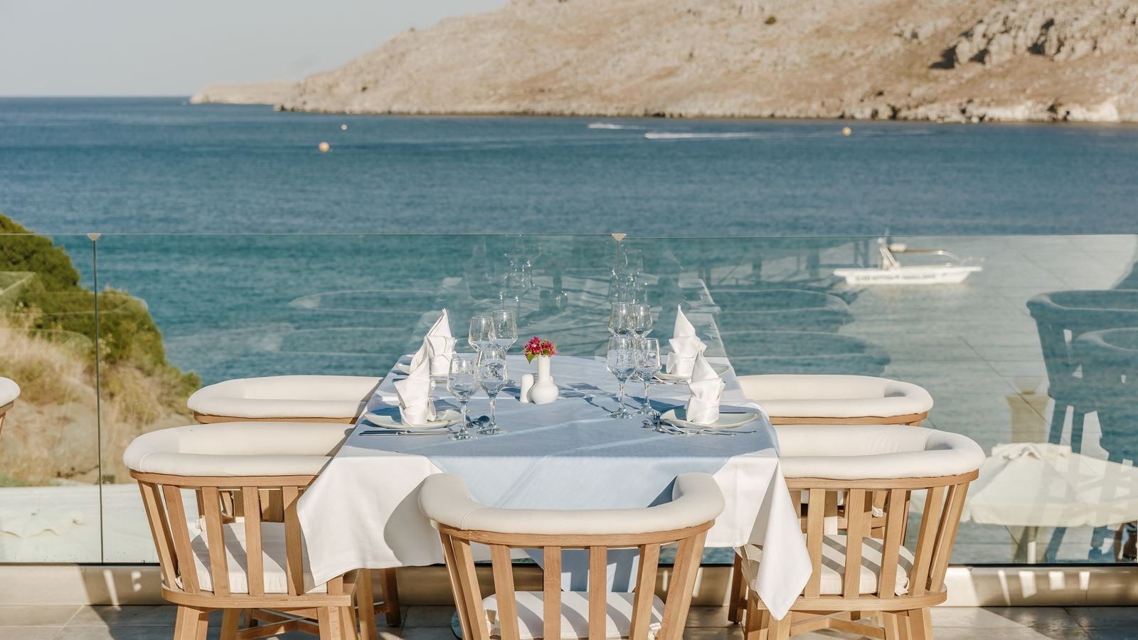 restaurants-meze-greek-thematic-restaurant