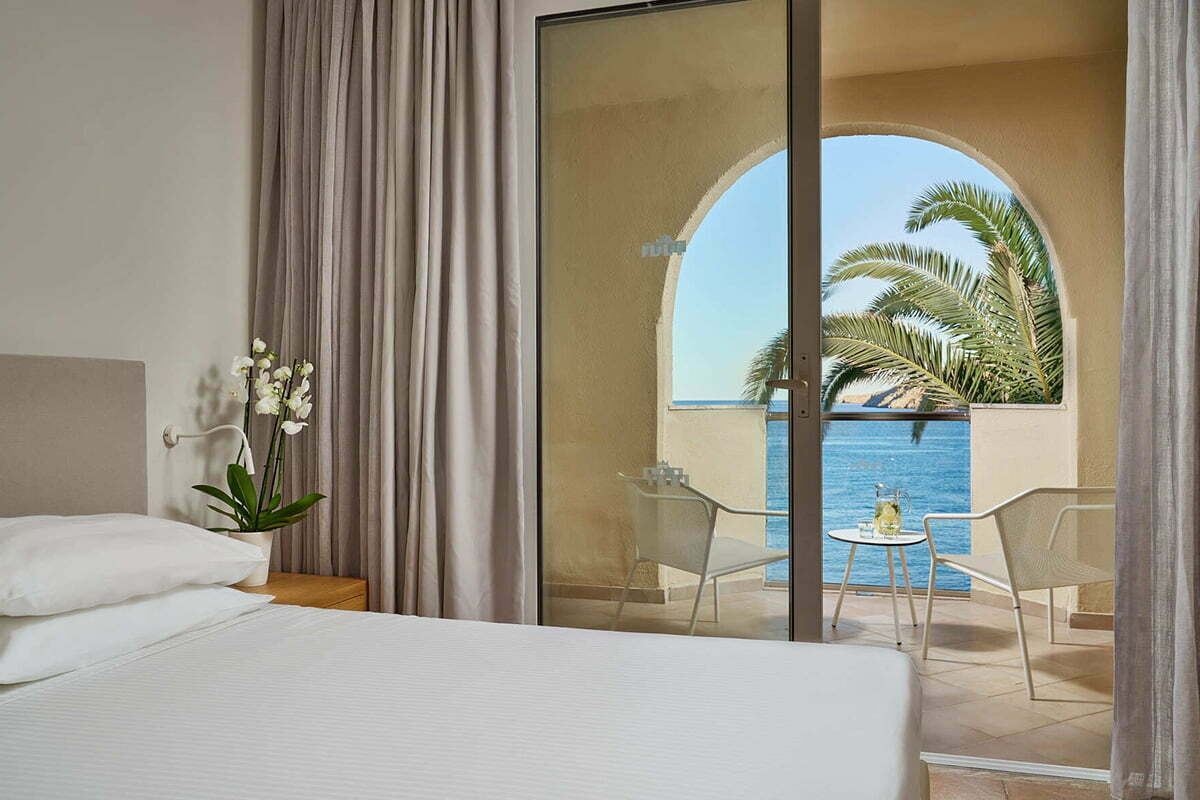 rooms-deluxe-junior-suite-sea-view