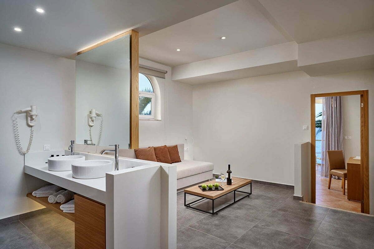 rooms-deluxe-junior-suite-sea-view