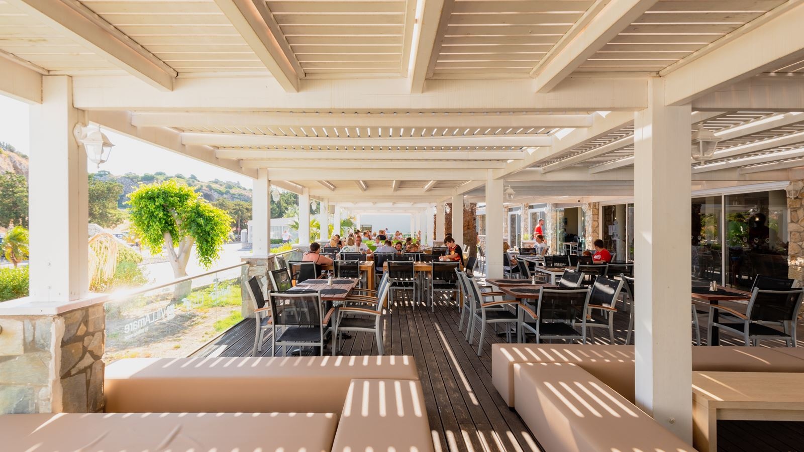 restaurants-elia-restaurant