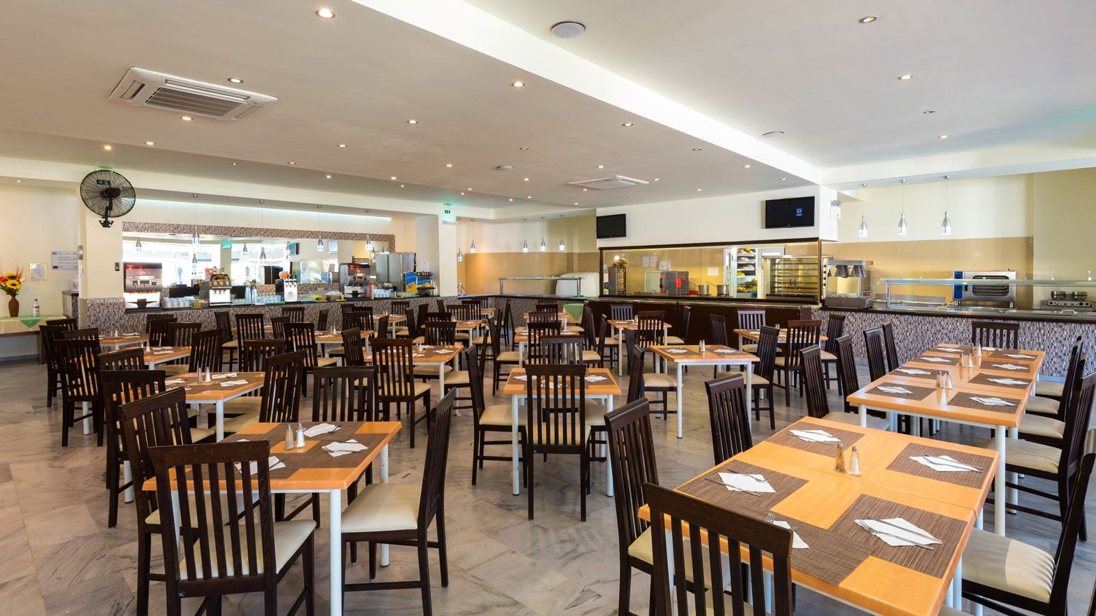 restaurants-elia-restaurant