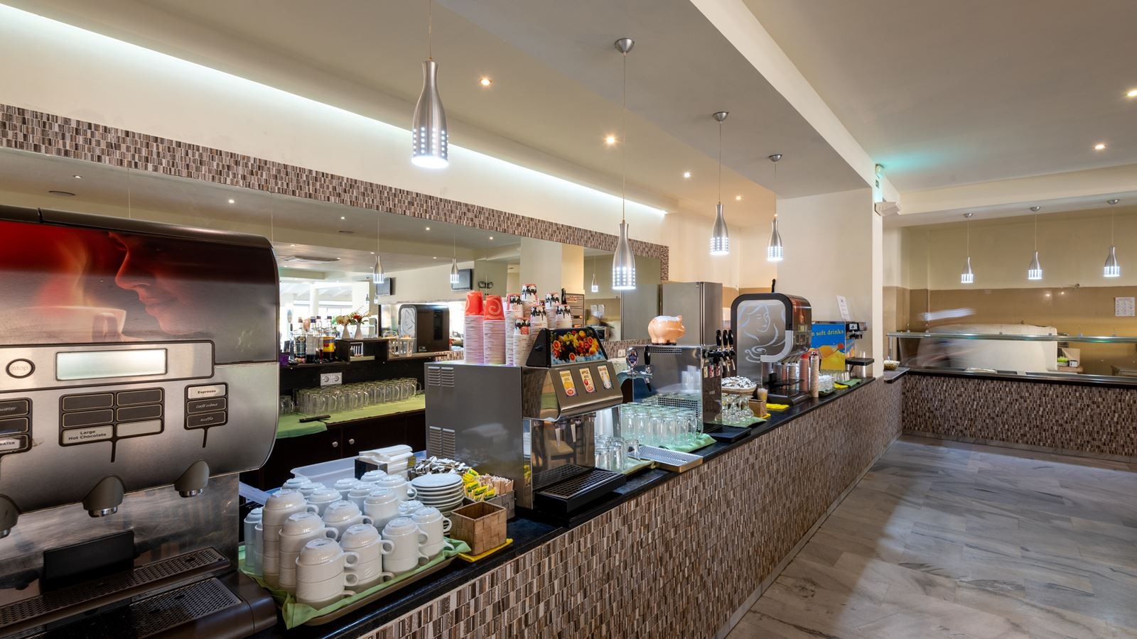 restaurants-elia-restaurant