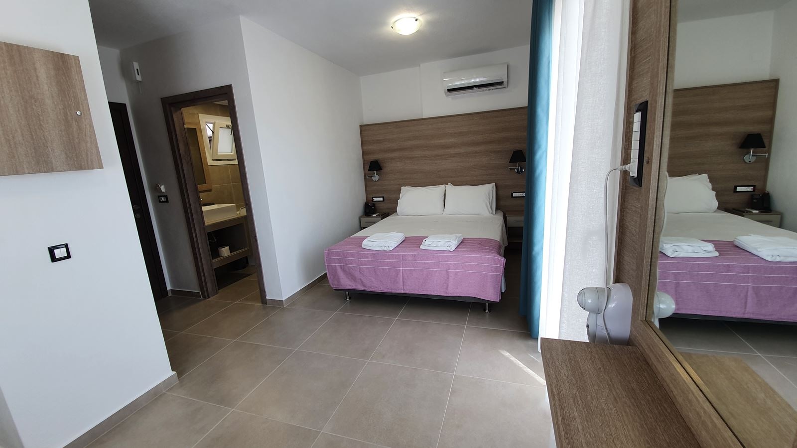 rooms-doubletwin-room-sea-view