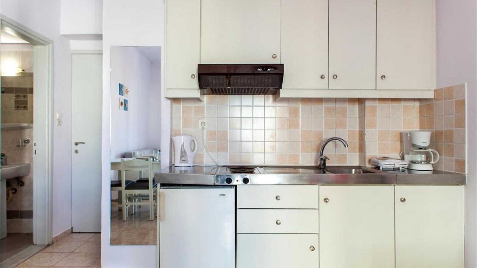 rooms-cozy-family-room-4-pax