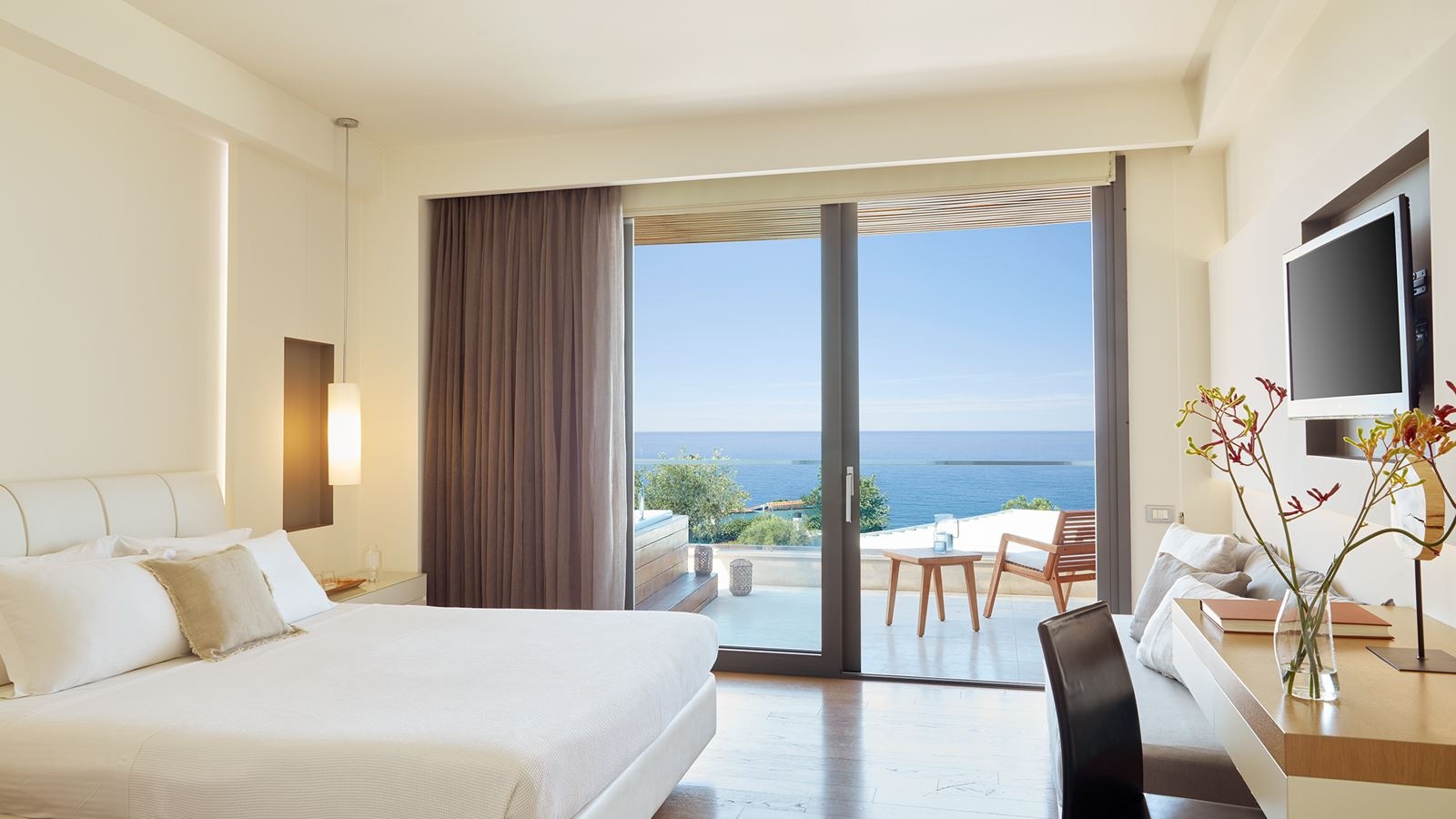 rooms-superior-room-sea-view