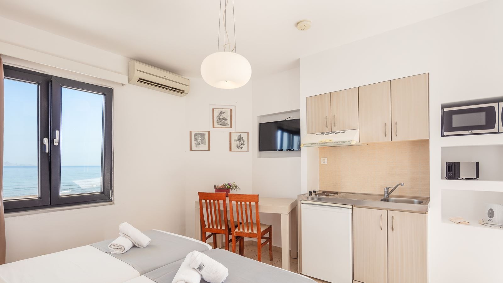 rooms-studio-standard-balcony-or-terrace