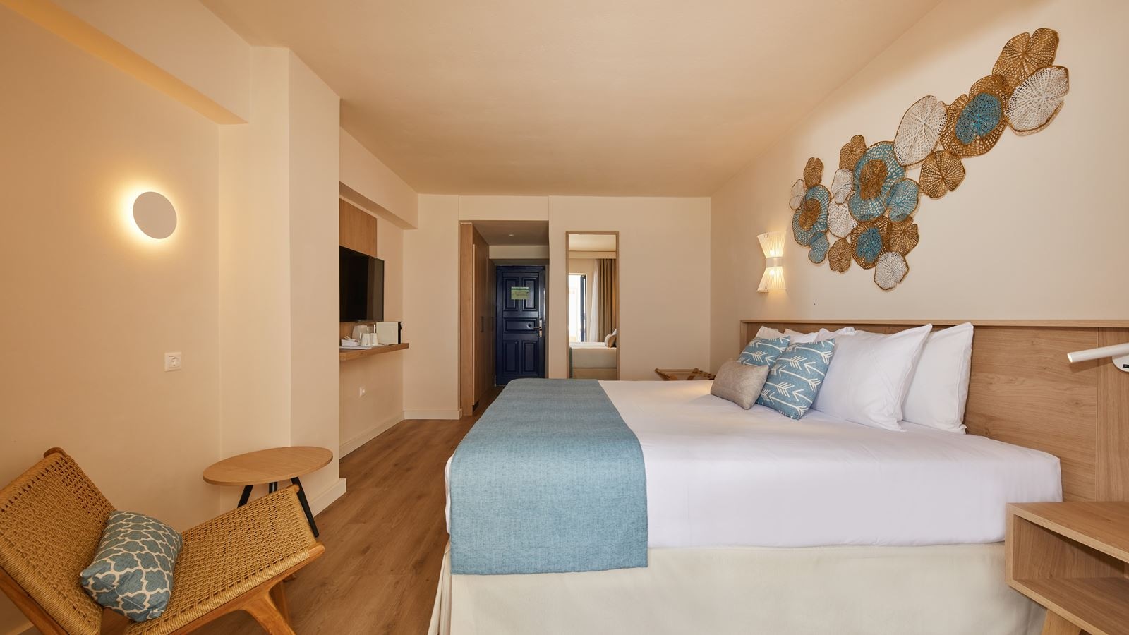 rooms-my-favorite-club-junior-suite-frontal-sea-view-swim-up