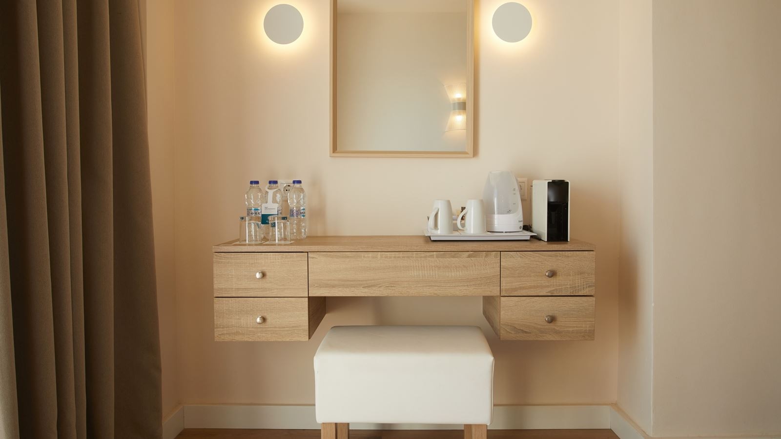 rooms-my-favorite-club-junior-suite-frontal-sea-view