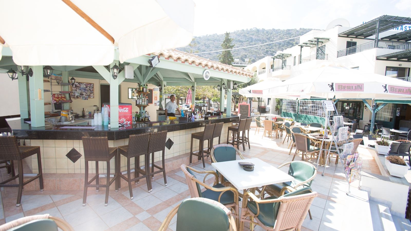 bars-pool-bar--snack-bar