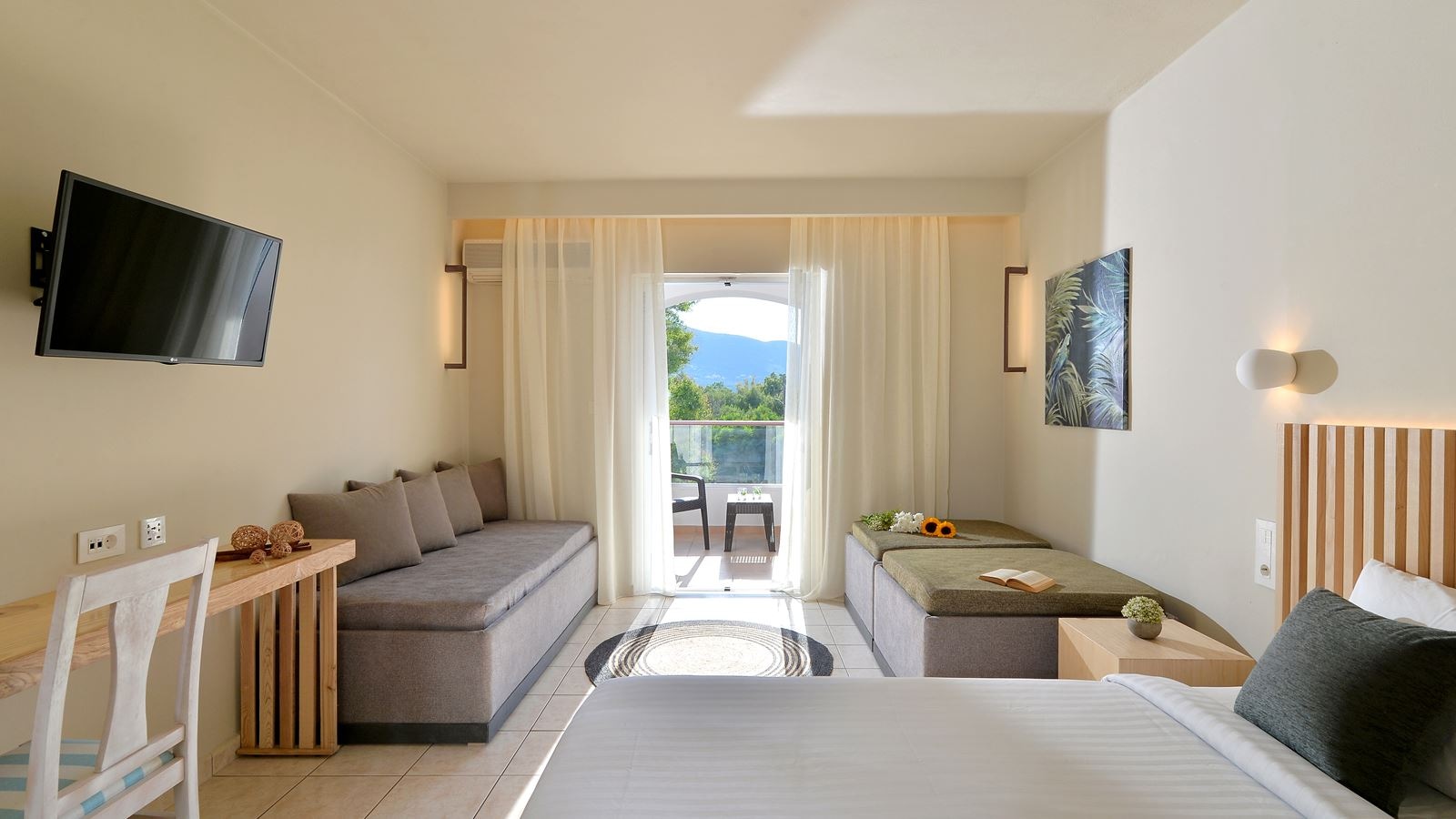 rooms-superior-room-balcony-or-terrace