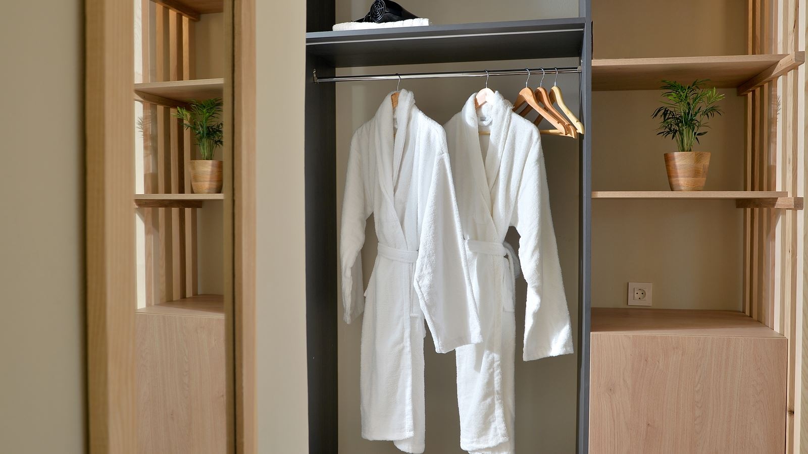 rooms-superior-room-balcony-or-terrace