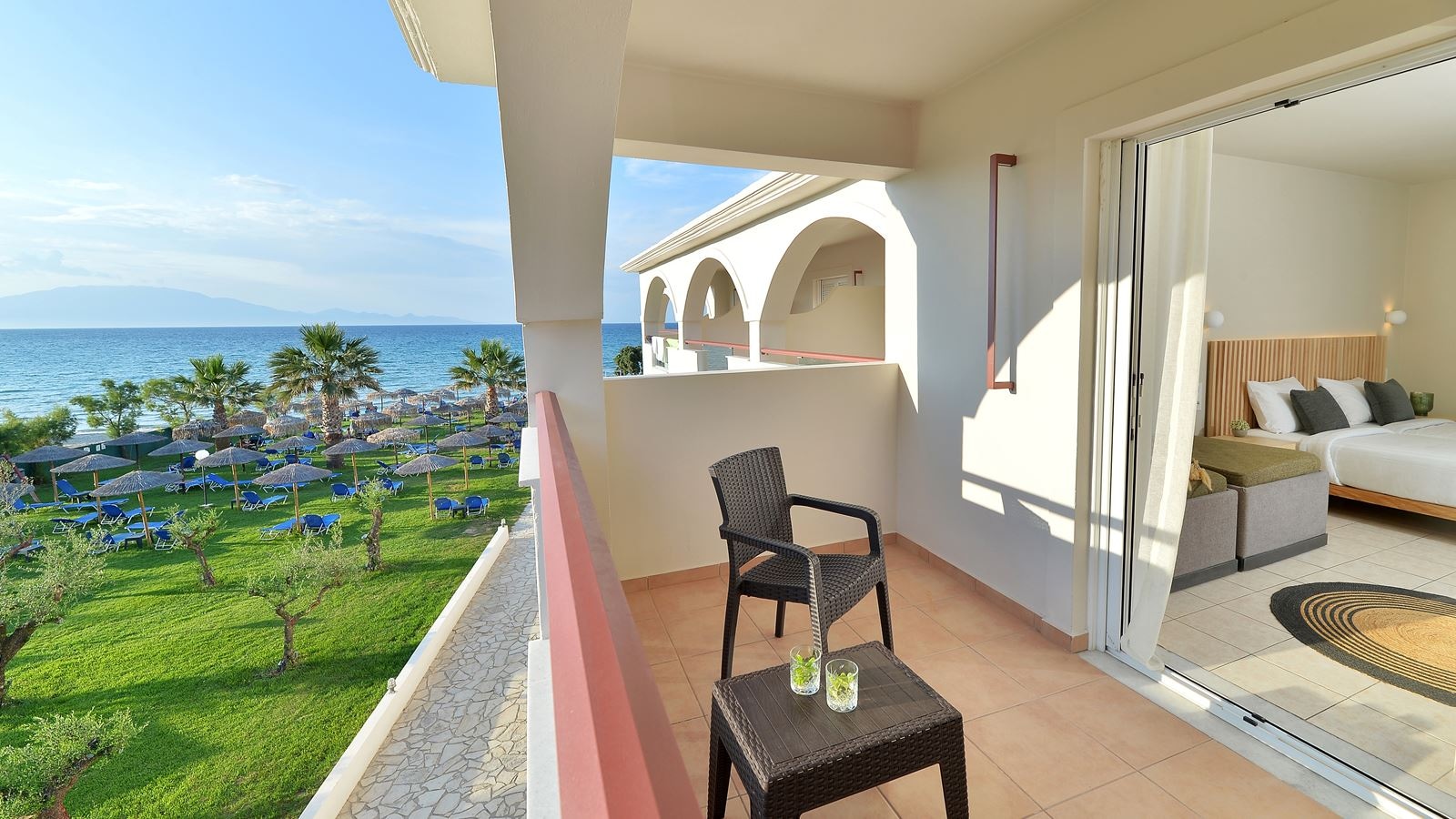 rooms-superior-room-side-sea-view-balcony-or-terrace