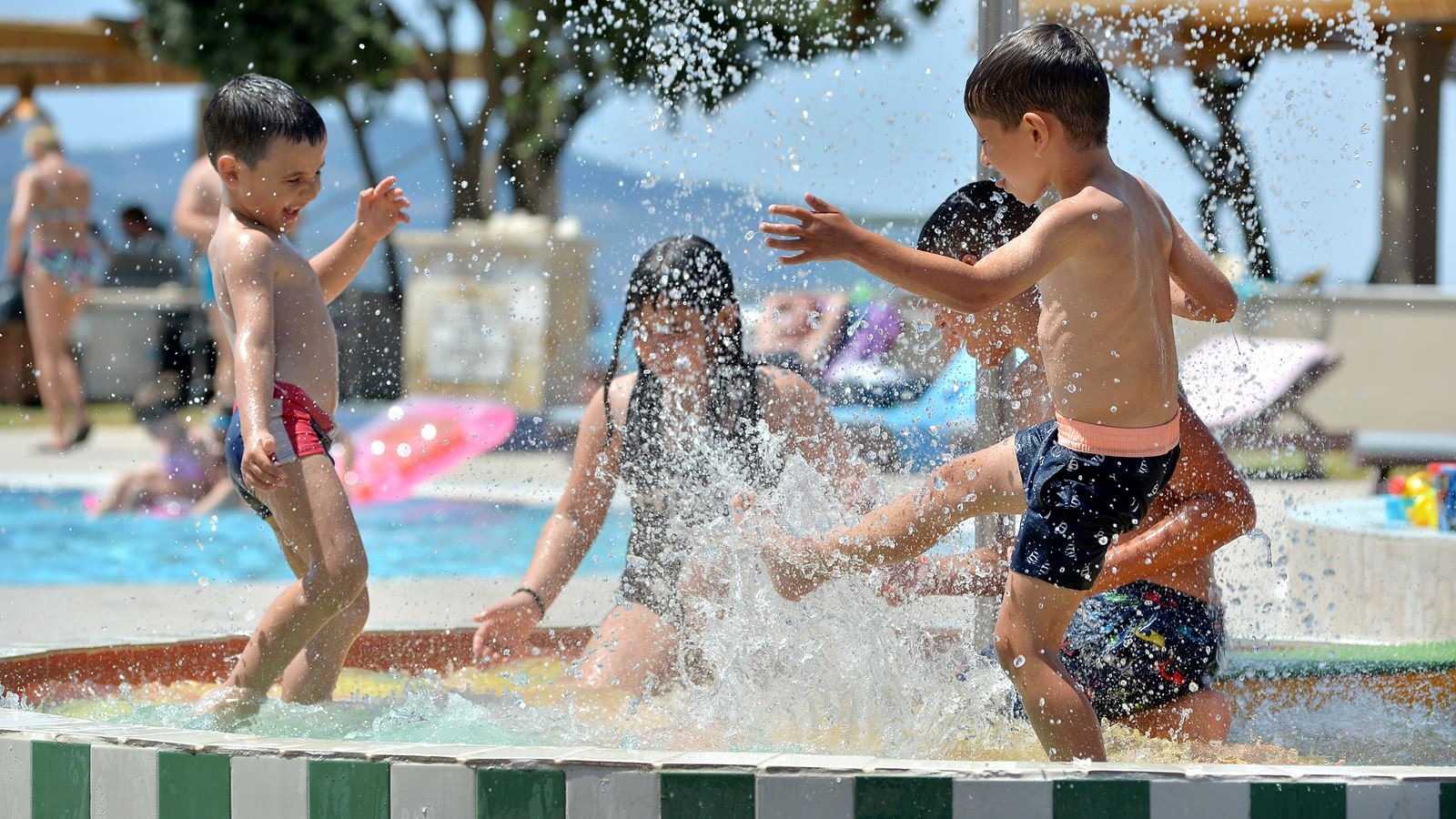 pools-outdoor-childrens-pool