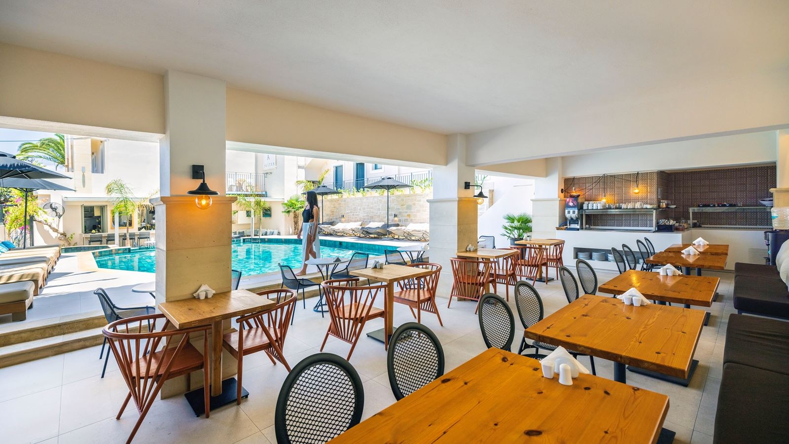 restaurants-main-building