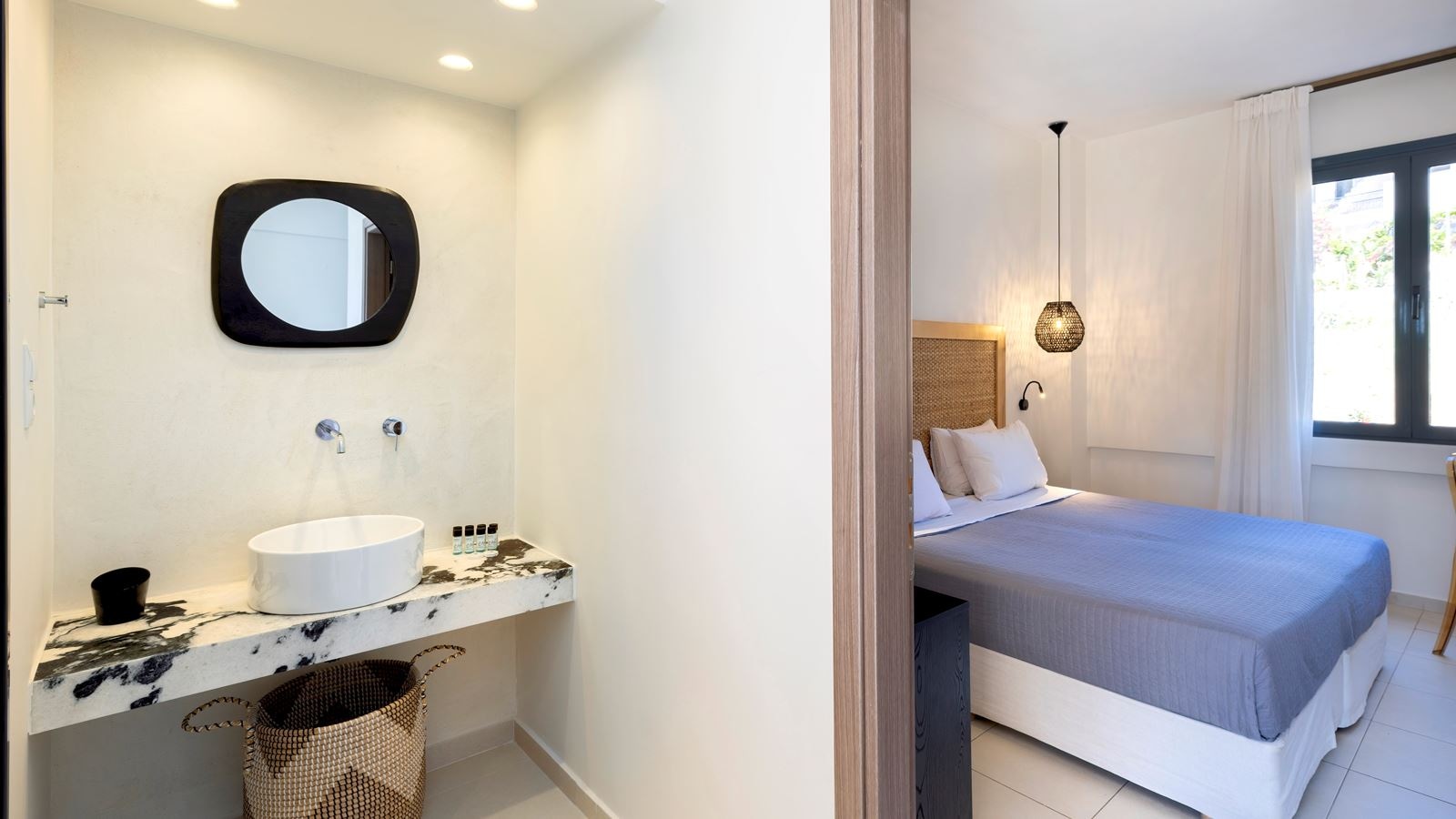 rooms-superior-suite