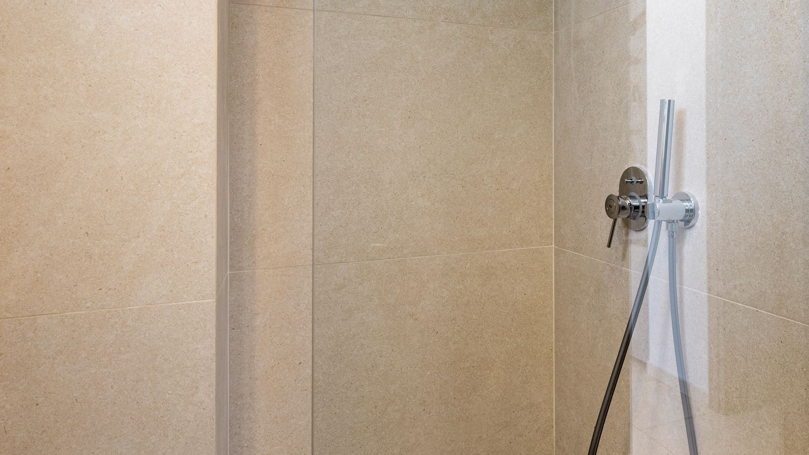 rooms-superior-suite