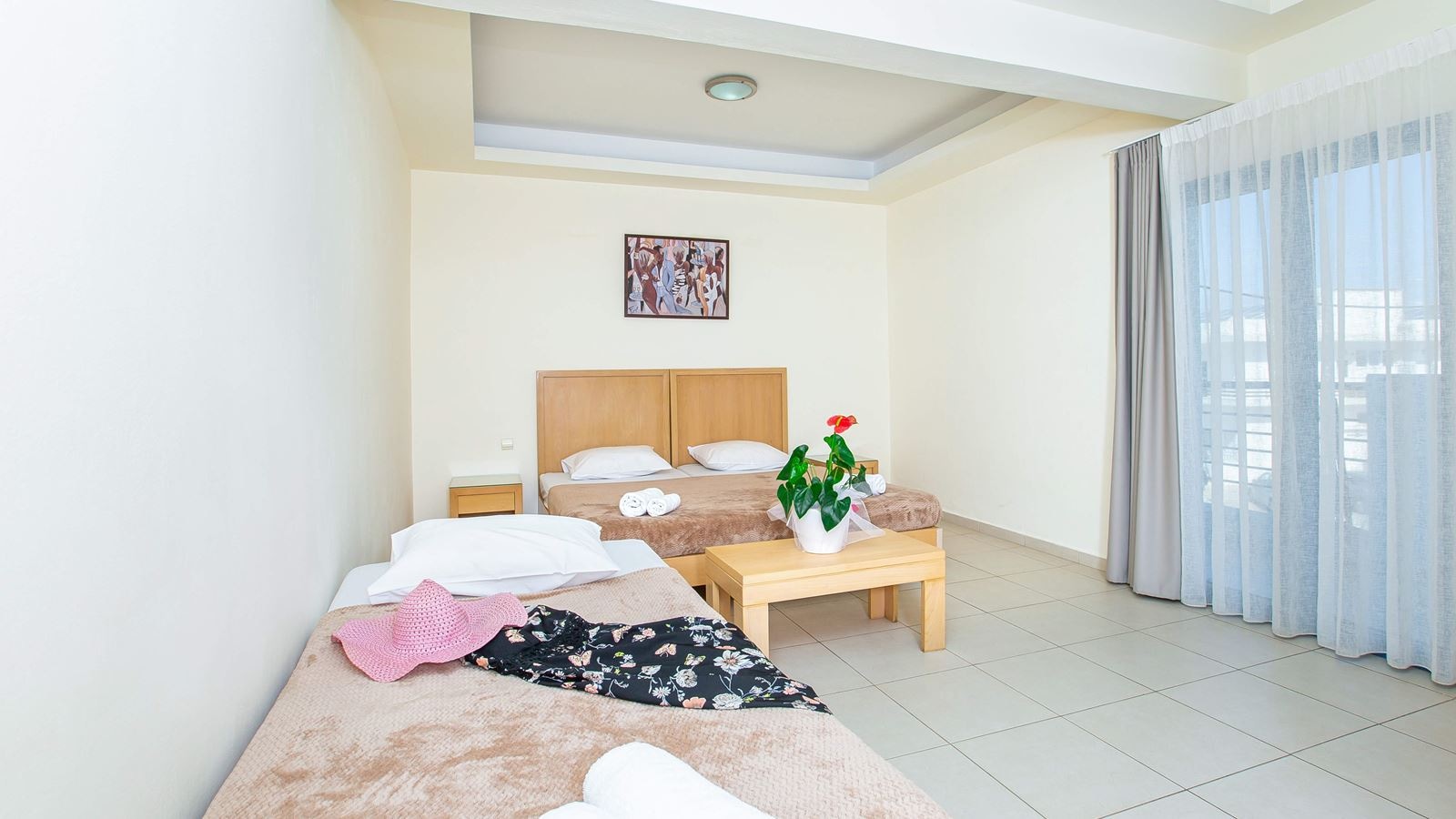 rooms-superior-triple-studio