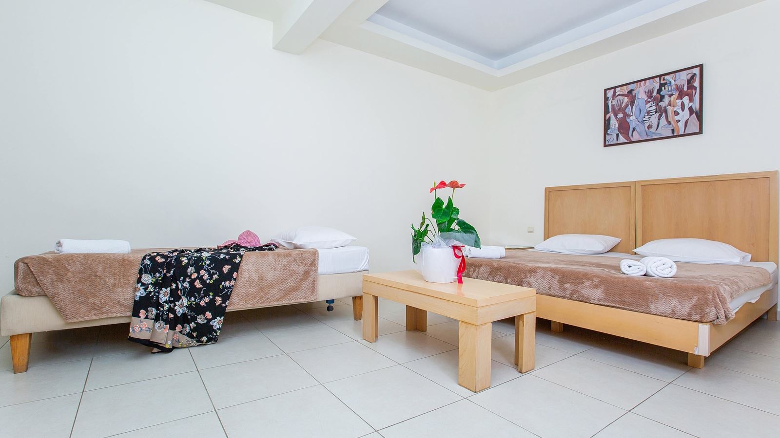 rooms-superior-triple-studio