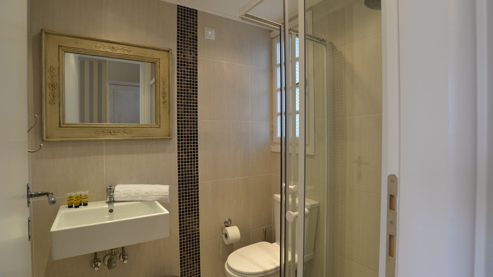 rooms-studio-superior-twindouble-balcony-or-terrace