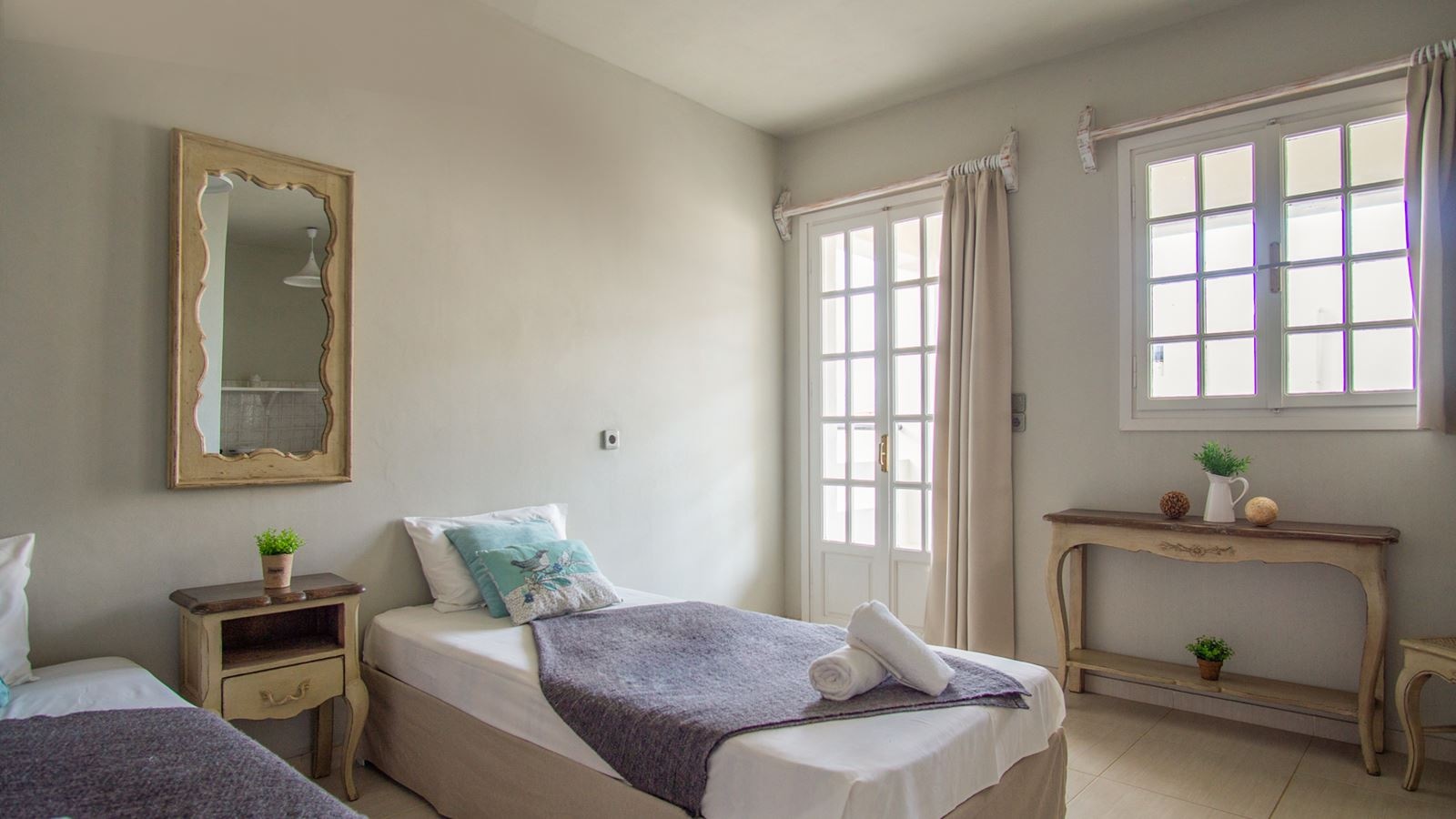 rooms-studio-superior-twindouble-balcony-or-terrace