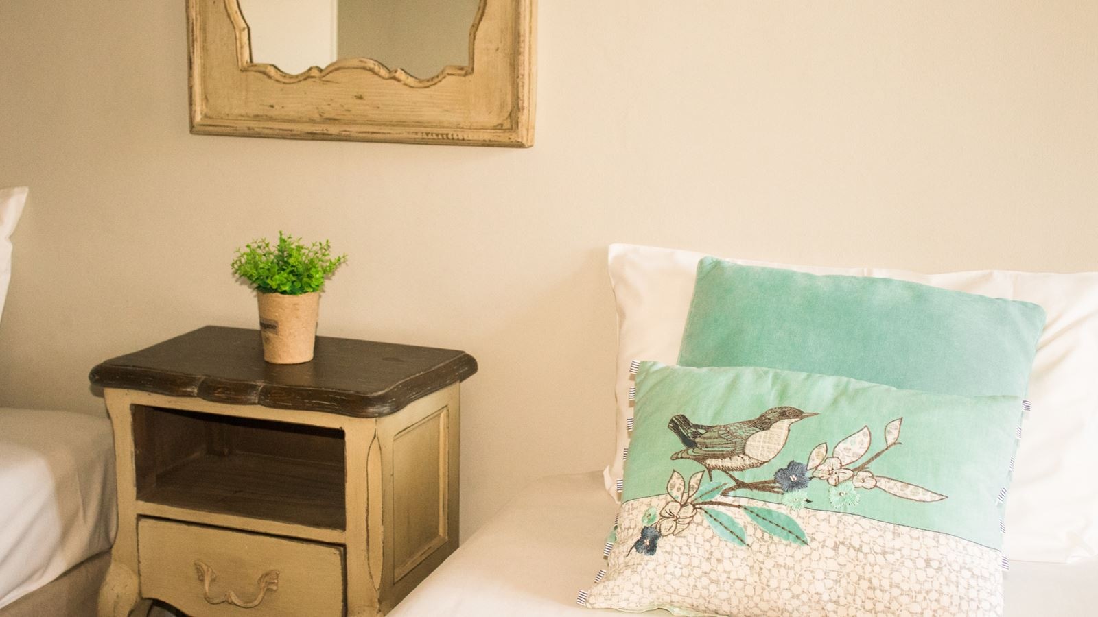 rooms-studio-superior-twindouble-balcony-or-terrace